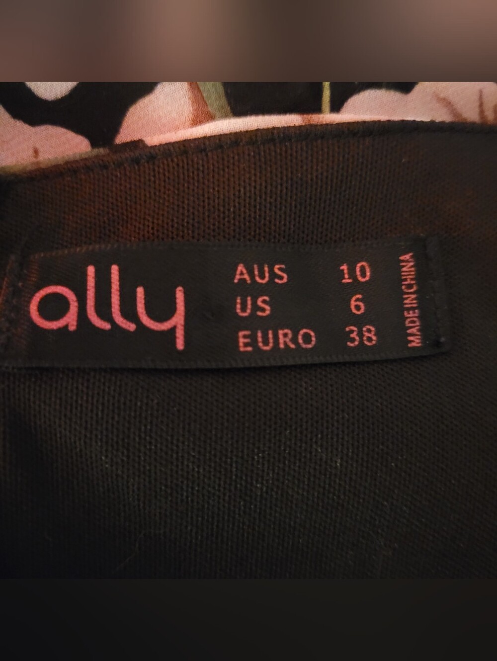 Ally Australia Size 6 Floral Sheer Sleeve Romper — image 3 of 3